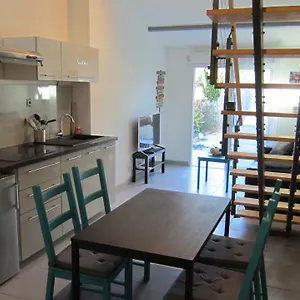 A Apartment Grans
